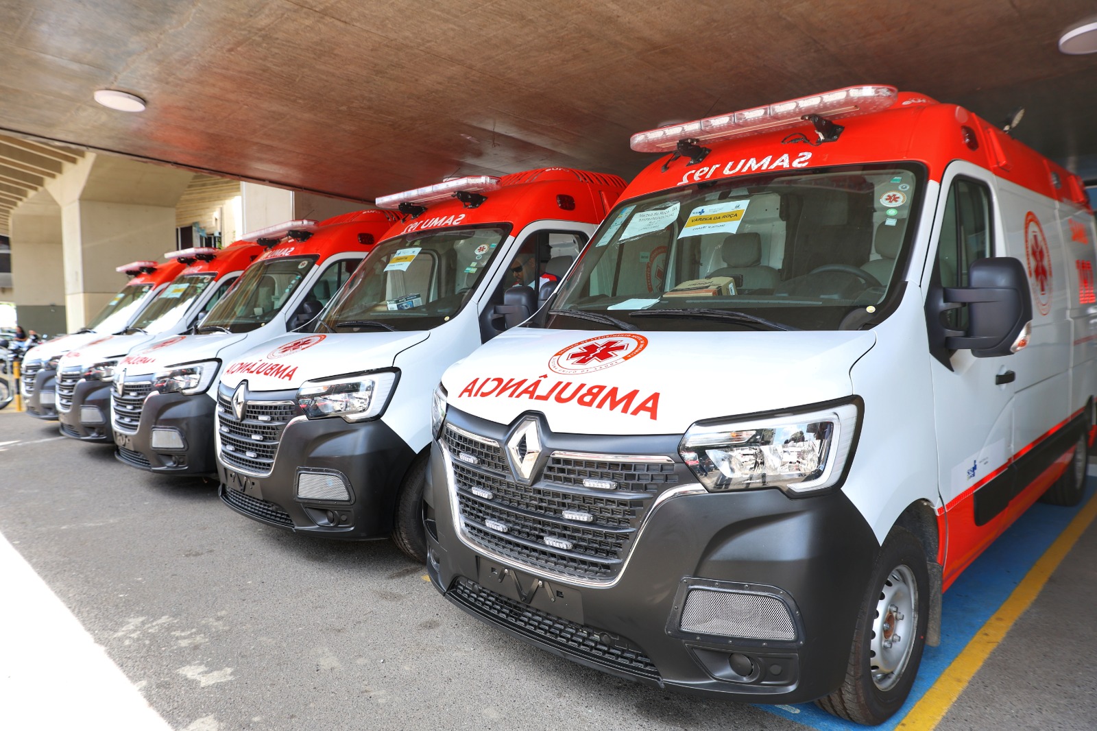 Dez novas ambulâncias para reforçar serviço do SAMU