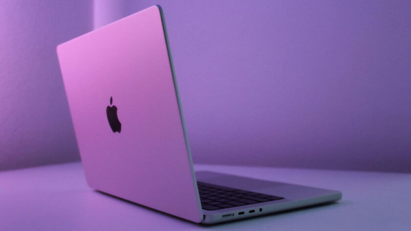 MacBook Pro de lado